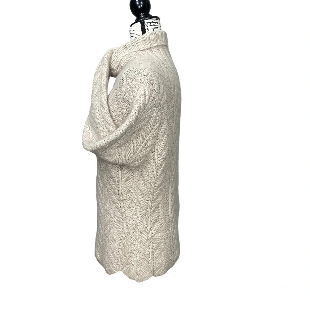 Deane & White Ramie/Angora Thick Knit Cream Soft Sweater Size Medium